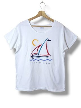 Vintage Crazy Shirts Hawaii San Diego T-Shirt Size Large Sailboat